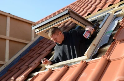 Pose de fenêtres de toit Velux à Terre-et-Marais
